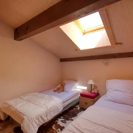 Apartment Duplex Renove A Morillon, Proche Telecabine, 4 Pers, Balcon, Wi-fi, Parking - Fr-1-642-68