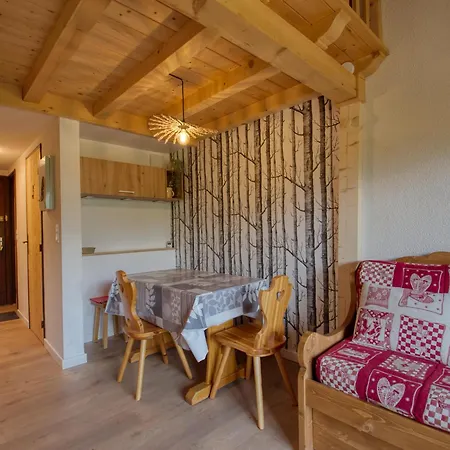 Duplex Renove A Morillon, Proche Telecabine, 4 Pers, Balcon, Wi-fi, Parking - Fr-1-642-68 Apartment